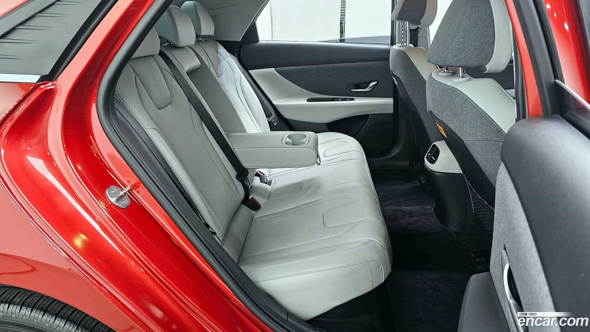 AVANTE Hyundai 2022.0-OPTION-016