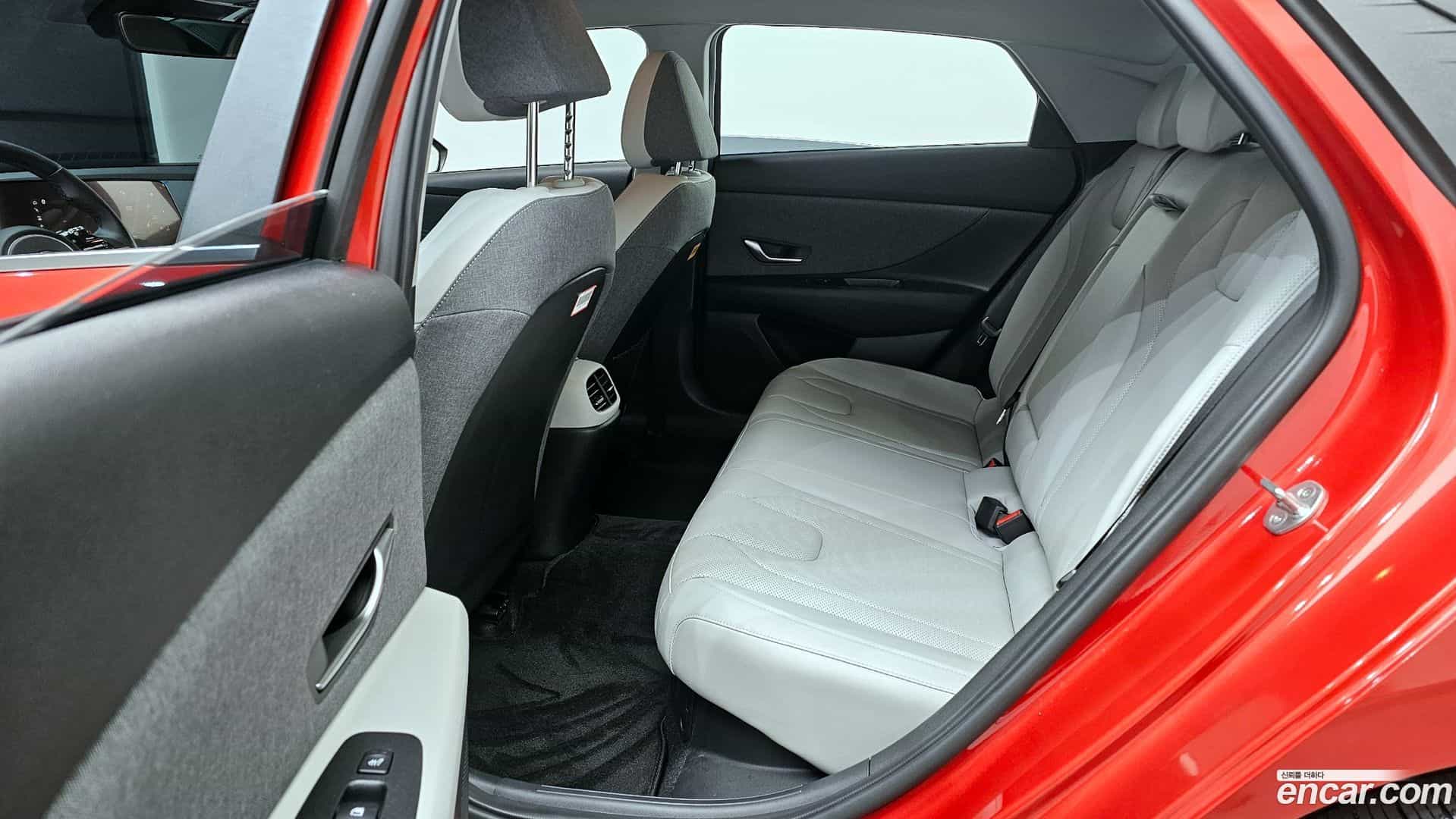 AVANTE Hyundai 2022.0-OPTION-017