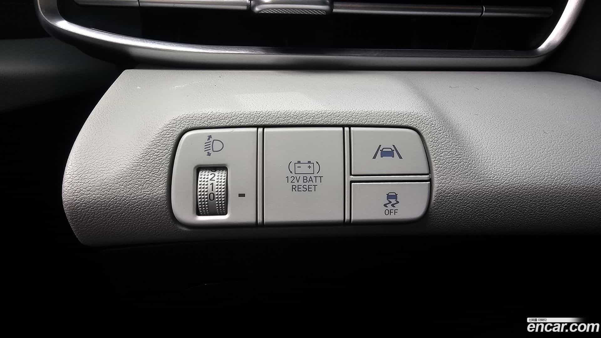 AVANTE Hyundai 2022.0-OPTION-023