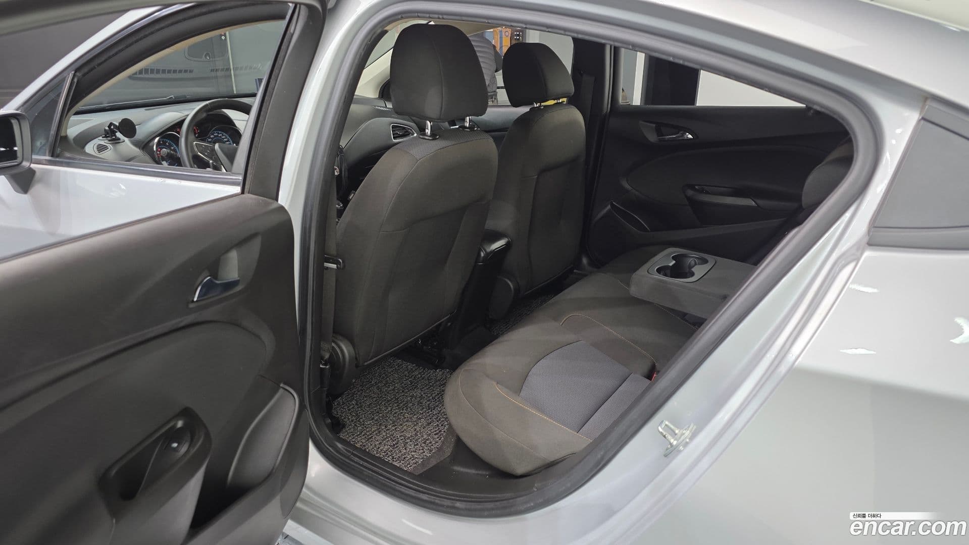 Main__Slider__Photo:Cruze ChevroletGMDaewoo 2017.4-10