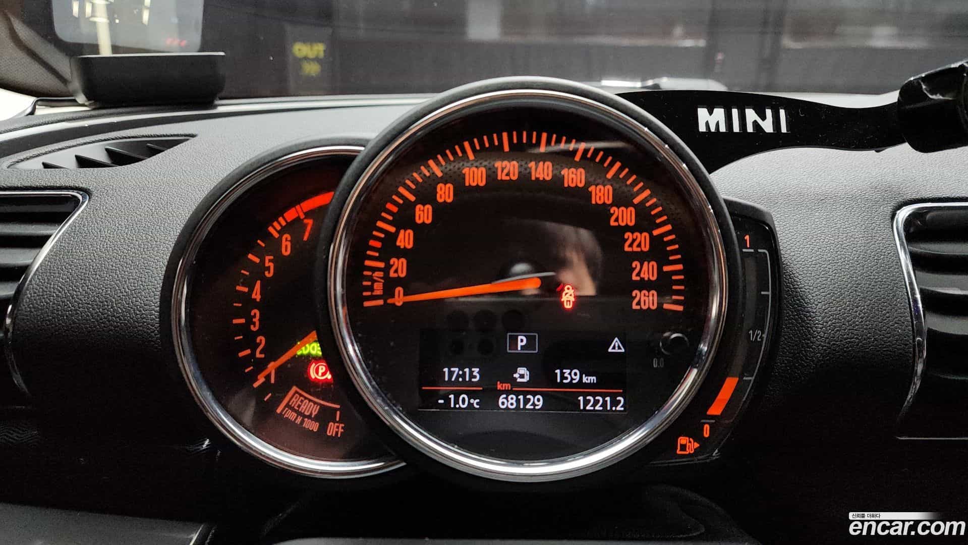 Clubman Mini 2018.5-INNER-008