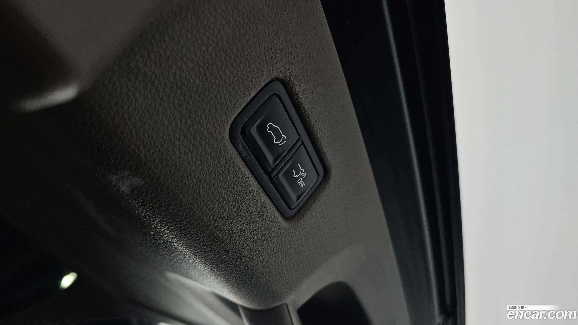 Main__Slider__Photo:Canival Kia 2023.0-19