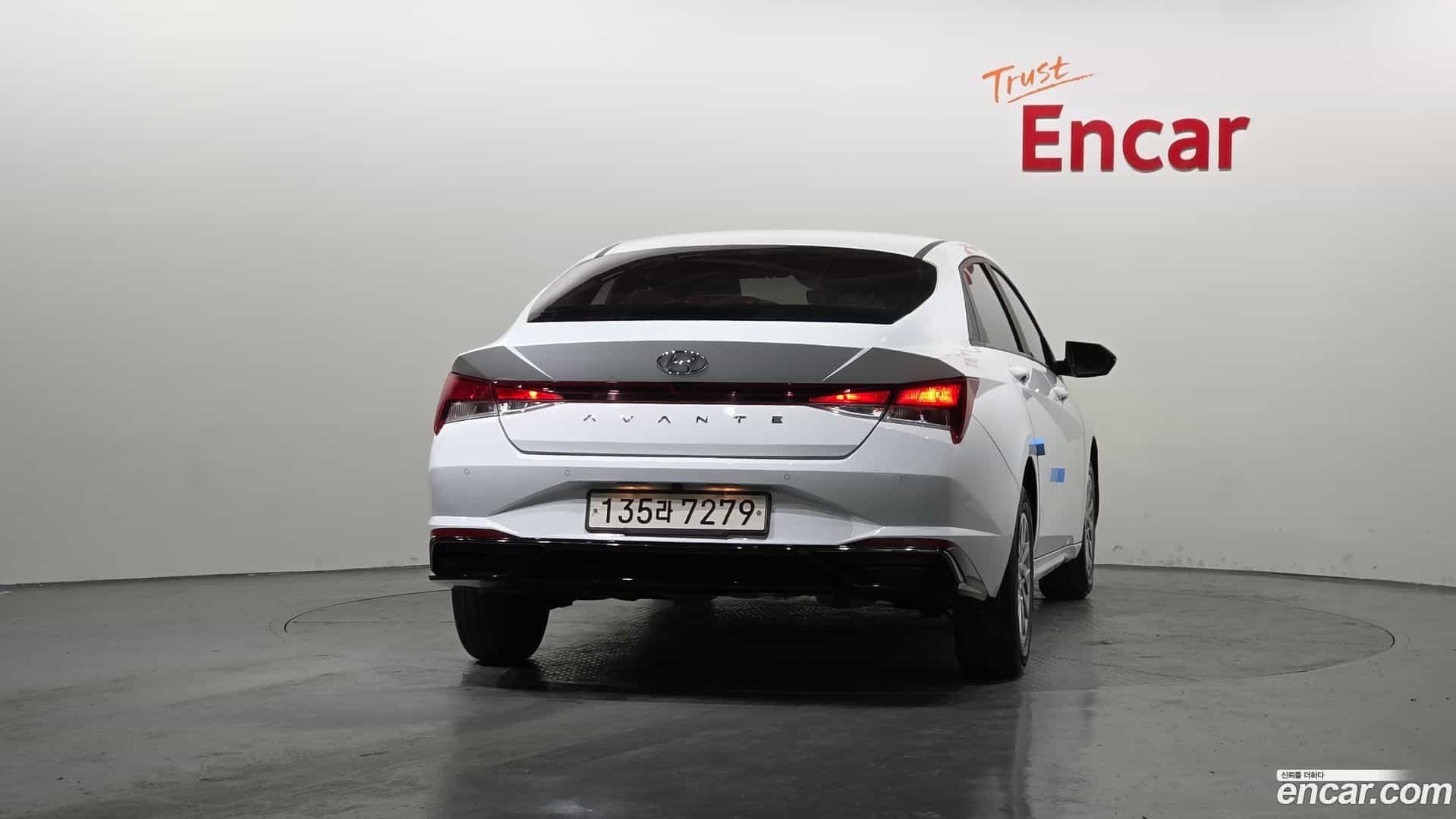 AVANTE Hyundai 2021.0-OUTER-004