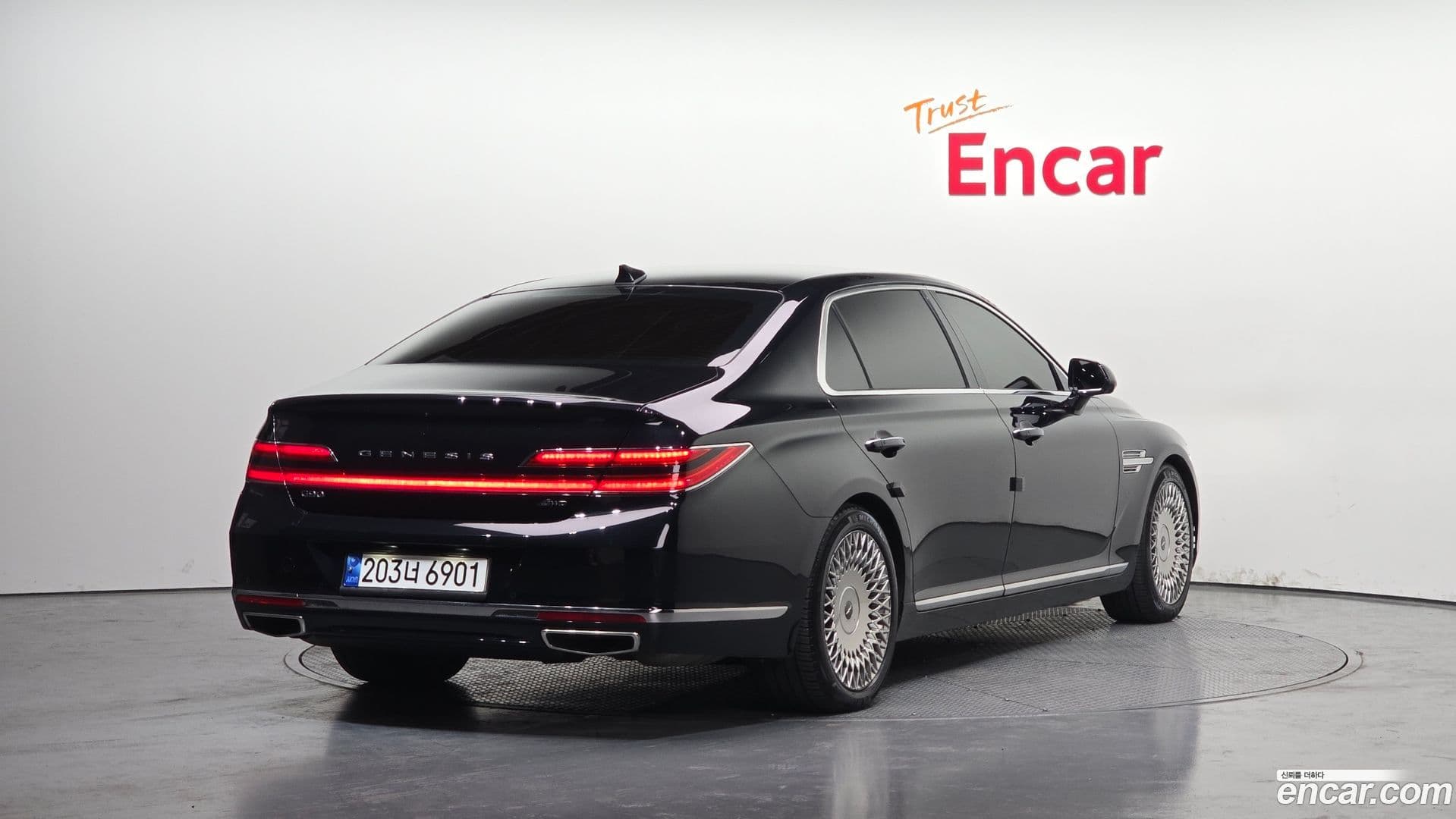 Main__Slider__Photo:G90 Genesis 2021.3-1