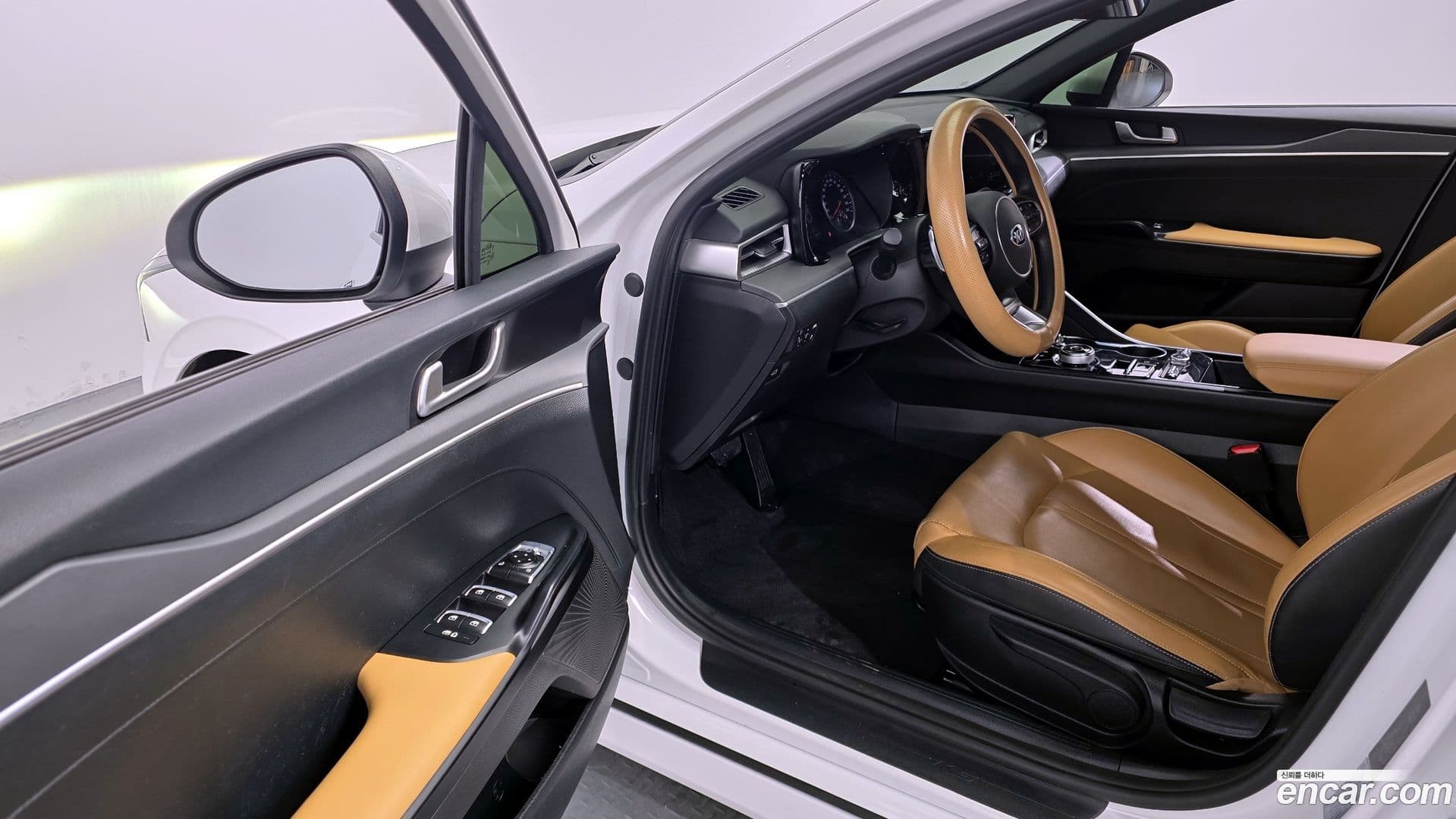 Main__Slider__Photo:K5 Kia 2021.0-9