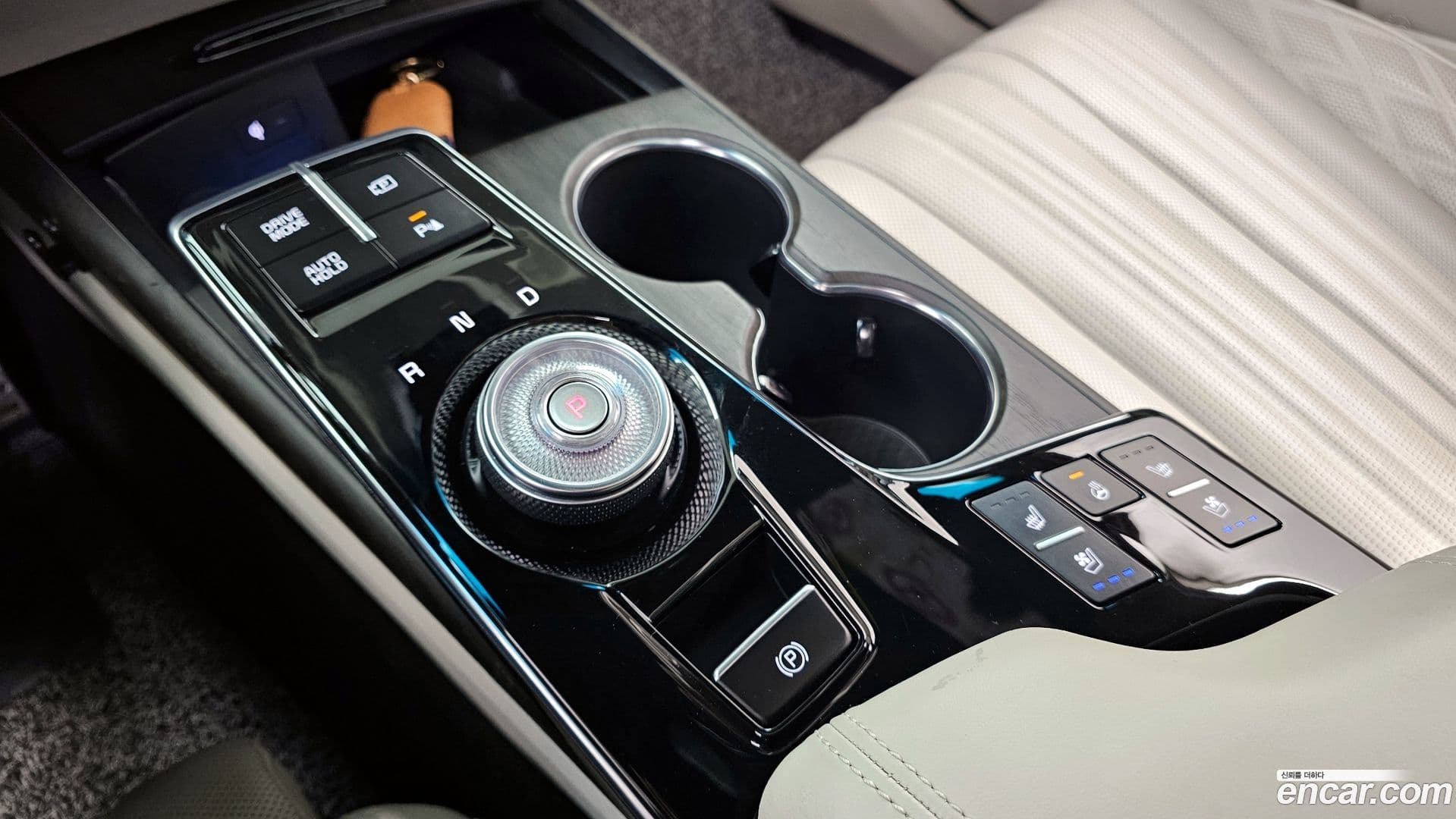 Main__Slider__Photo:K8 Kia 2022.4-8