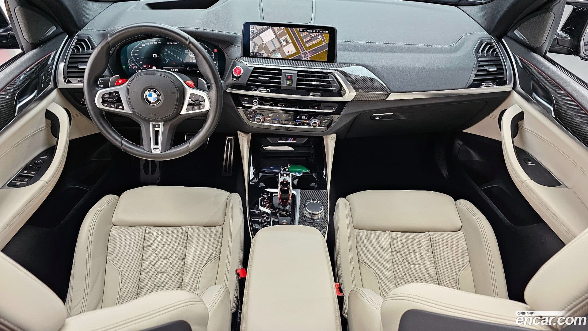 Main__Slider__Photo:X3M BMW 2021.1-6