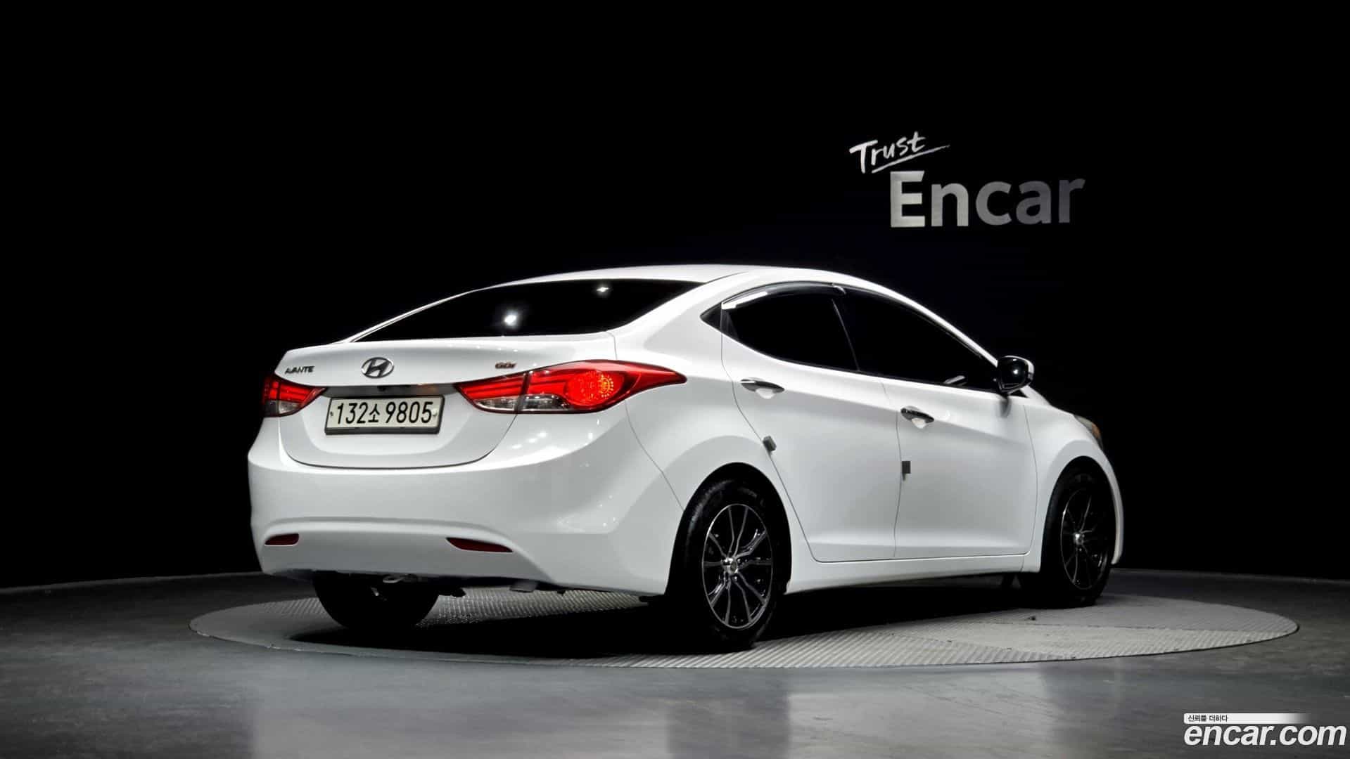 AVANTE Hyundai 2012.7-OUTER-002