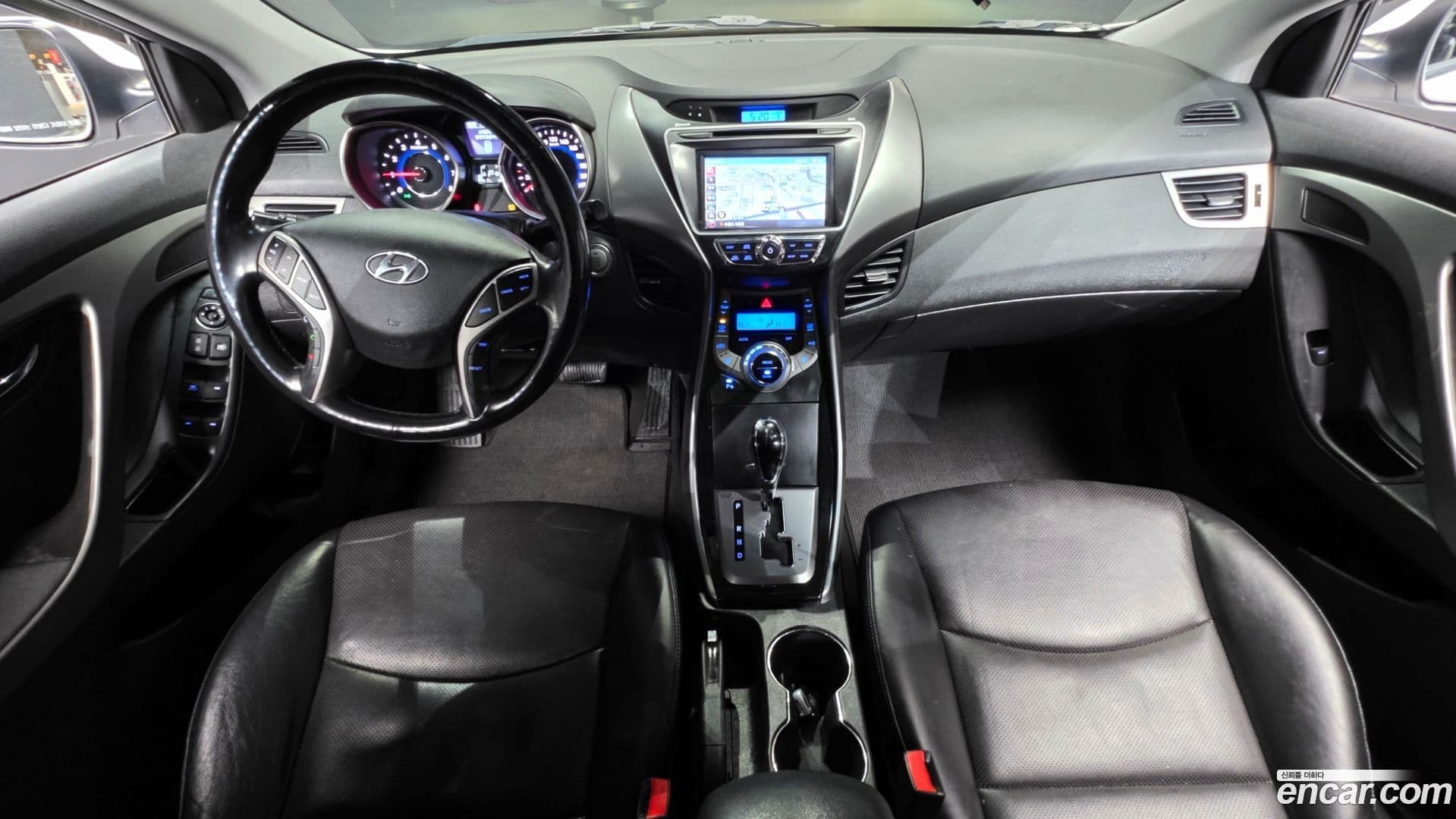 Main__Slider__Photo:AVANTE Hyundai 2012.7-6