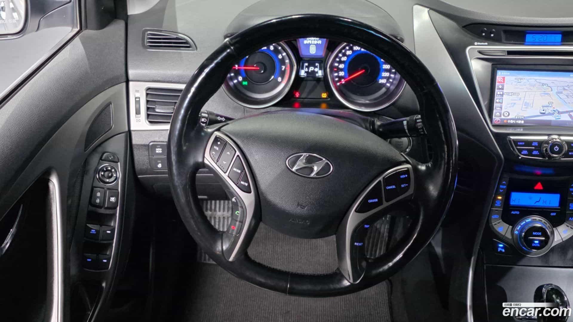 AVANTE Hyundai 2012.7-OPTION-017