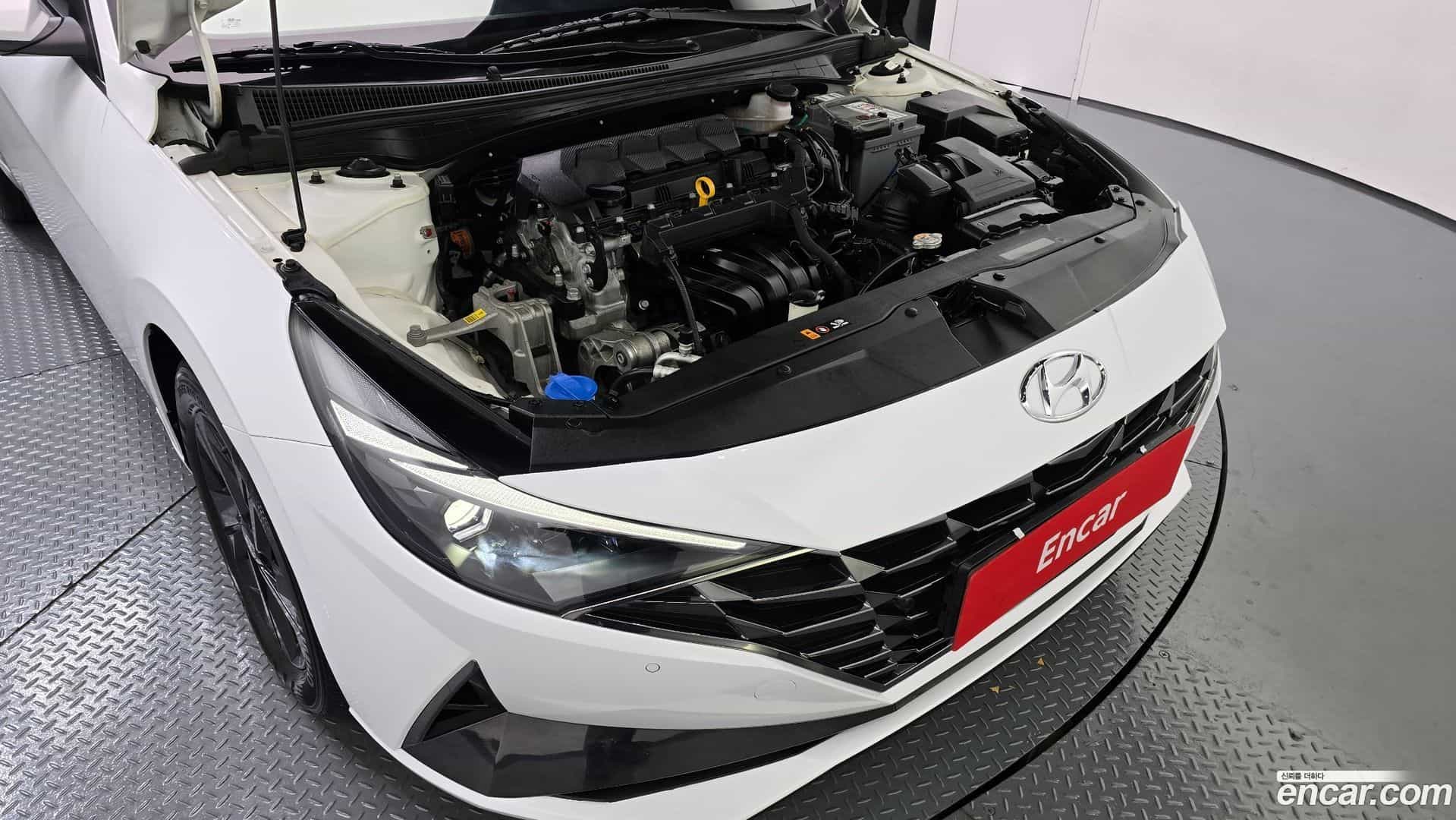 AVANTE Hyundai 2020.4-INNER-006