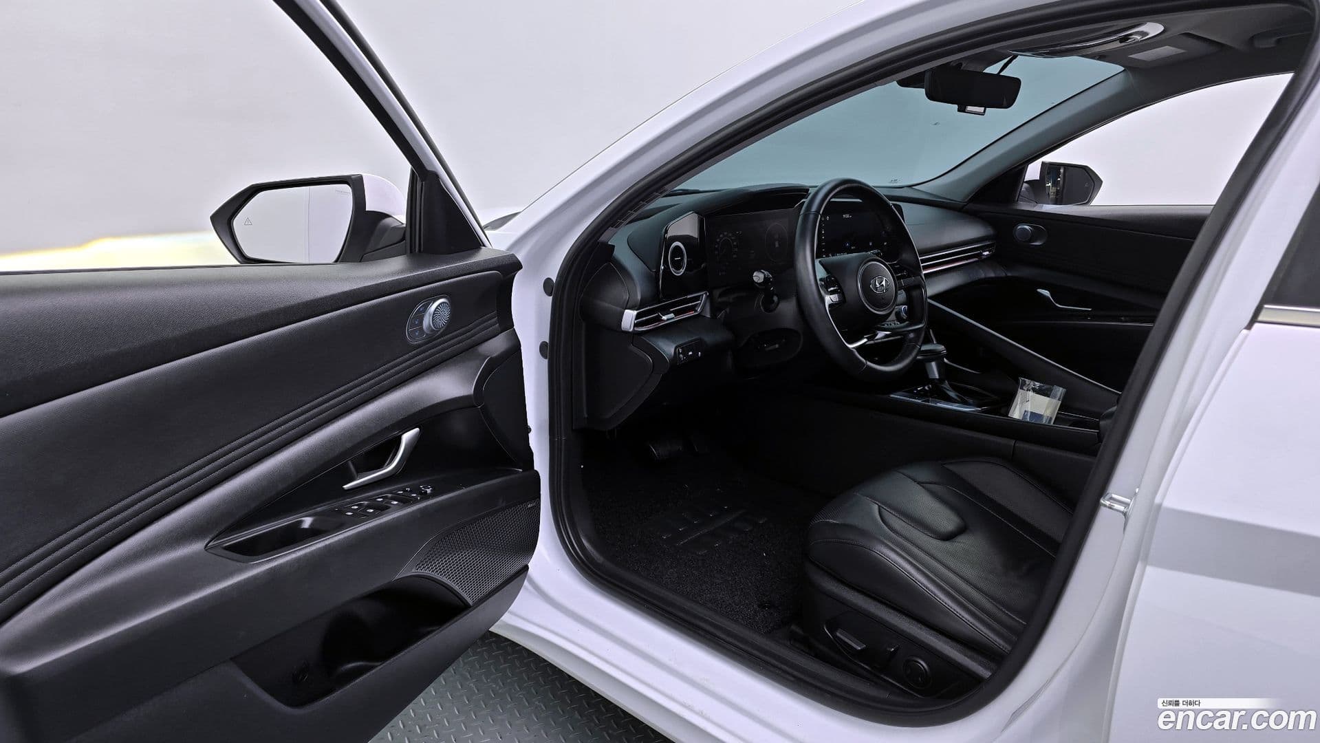 Main__Slider__Photo:AVANTE Hyundai 2020.4-10