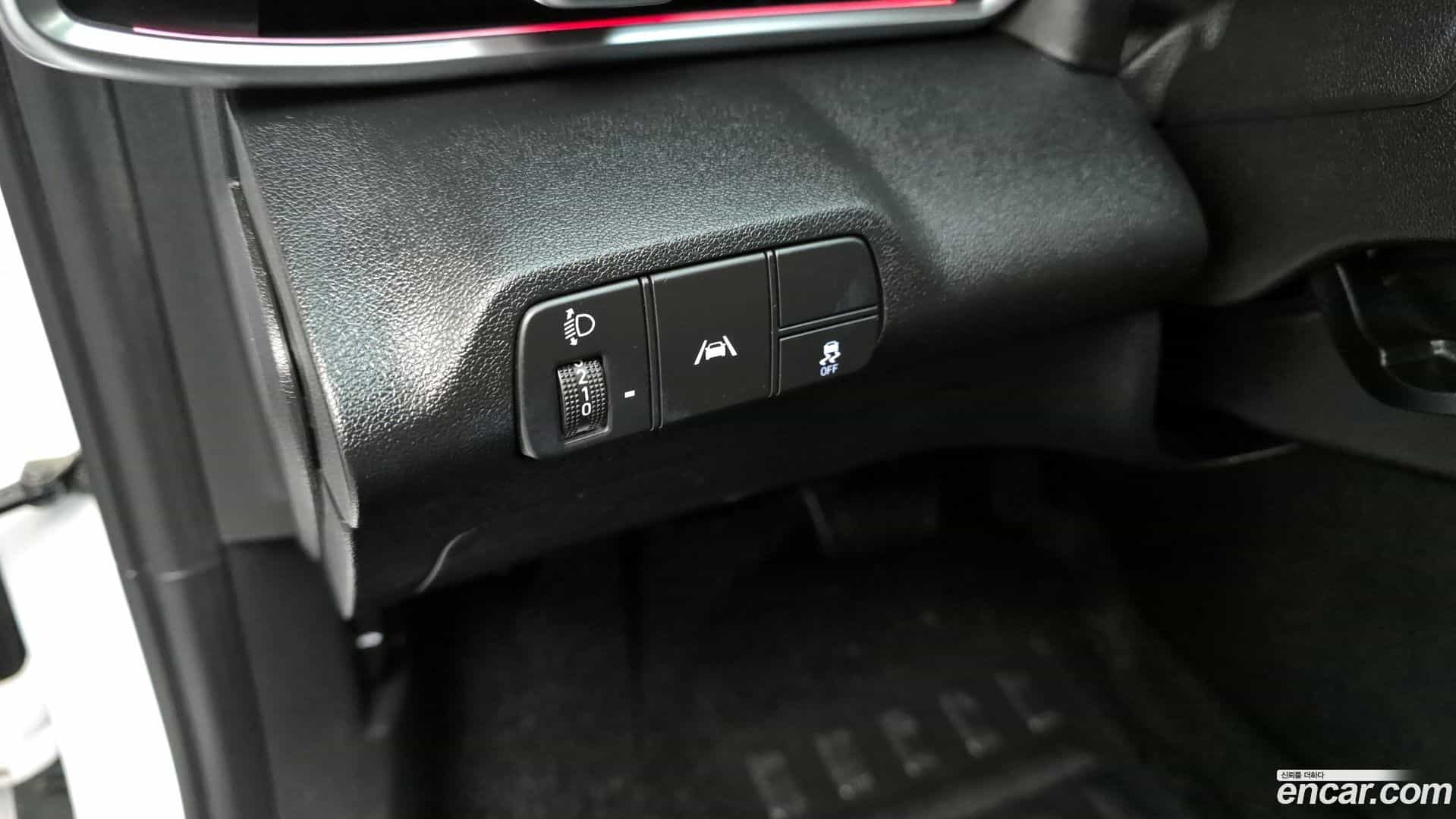 AVANTE Hyundai 2020.4-OPTION-017