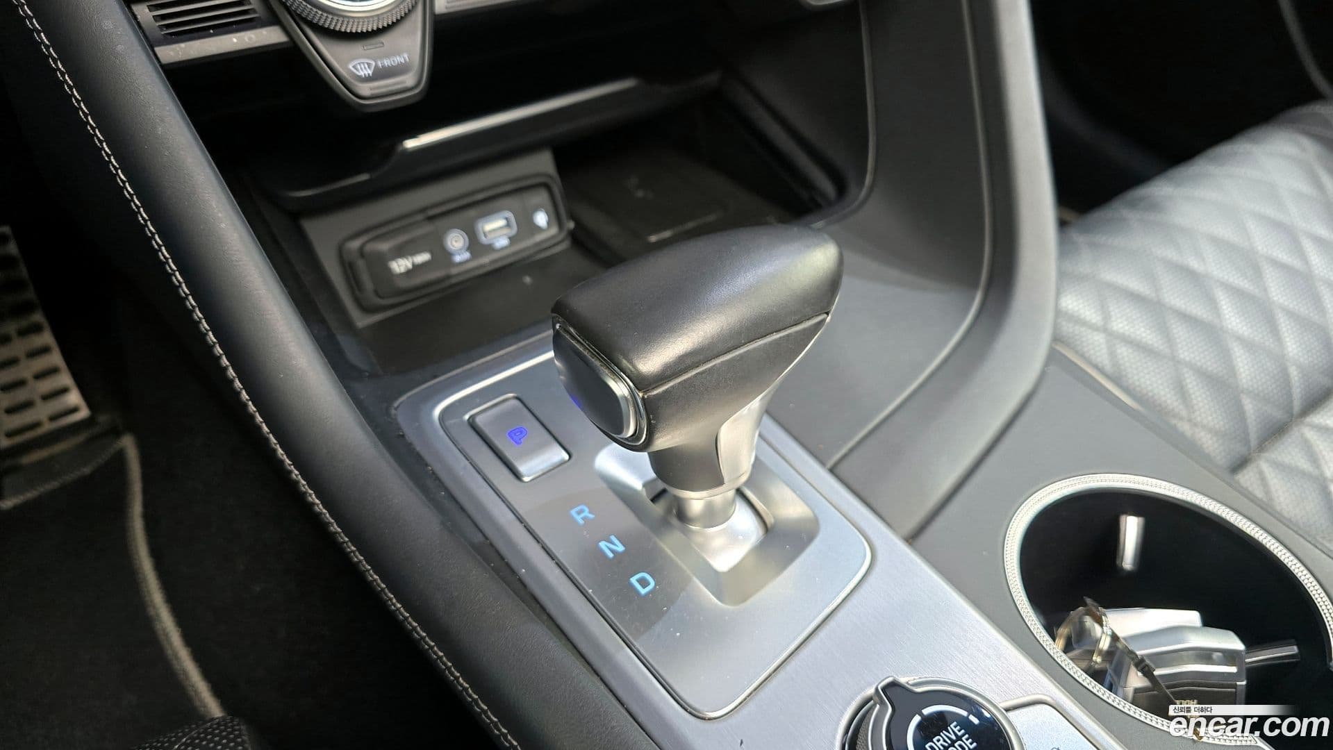 Main__Slider__Photo:G70 Genesis 2018.7-8