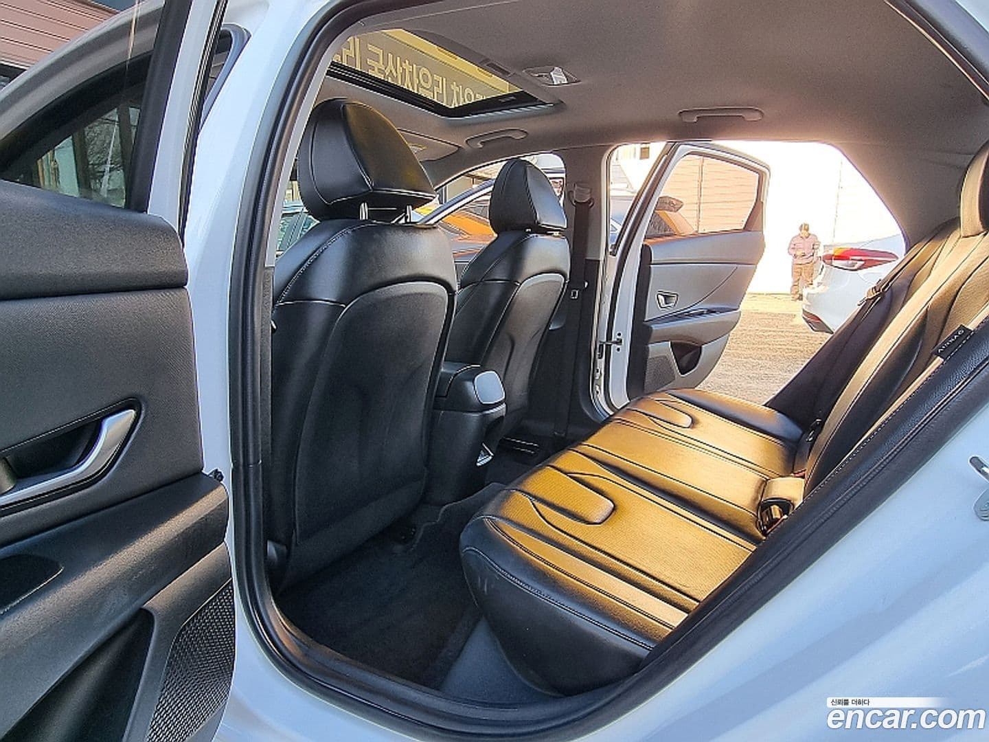 Main__Slider__Photo:AVANTE Hyundai 2023.5-7