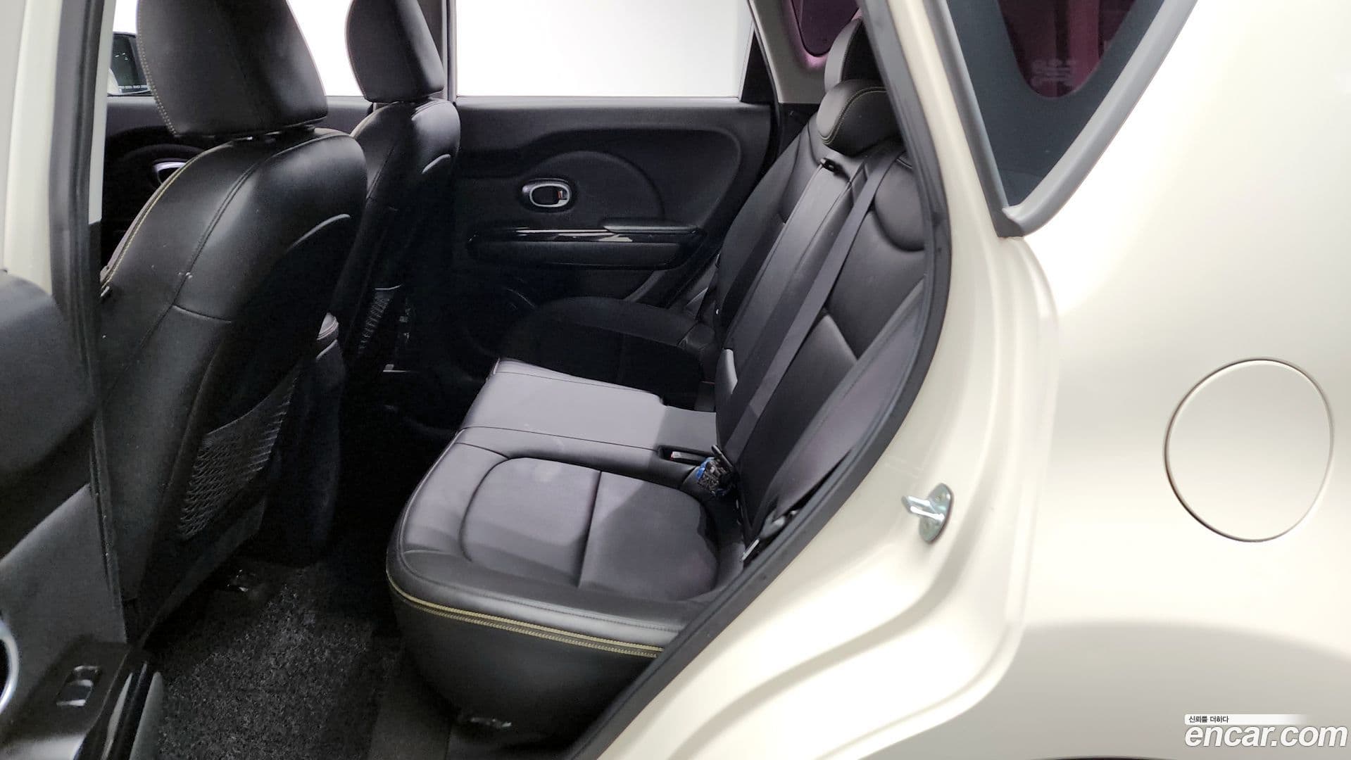 Main__Slider__Photo:Soul Kia 2014.0-11