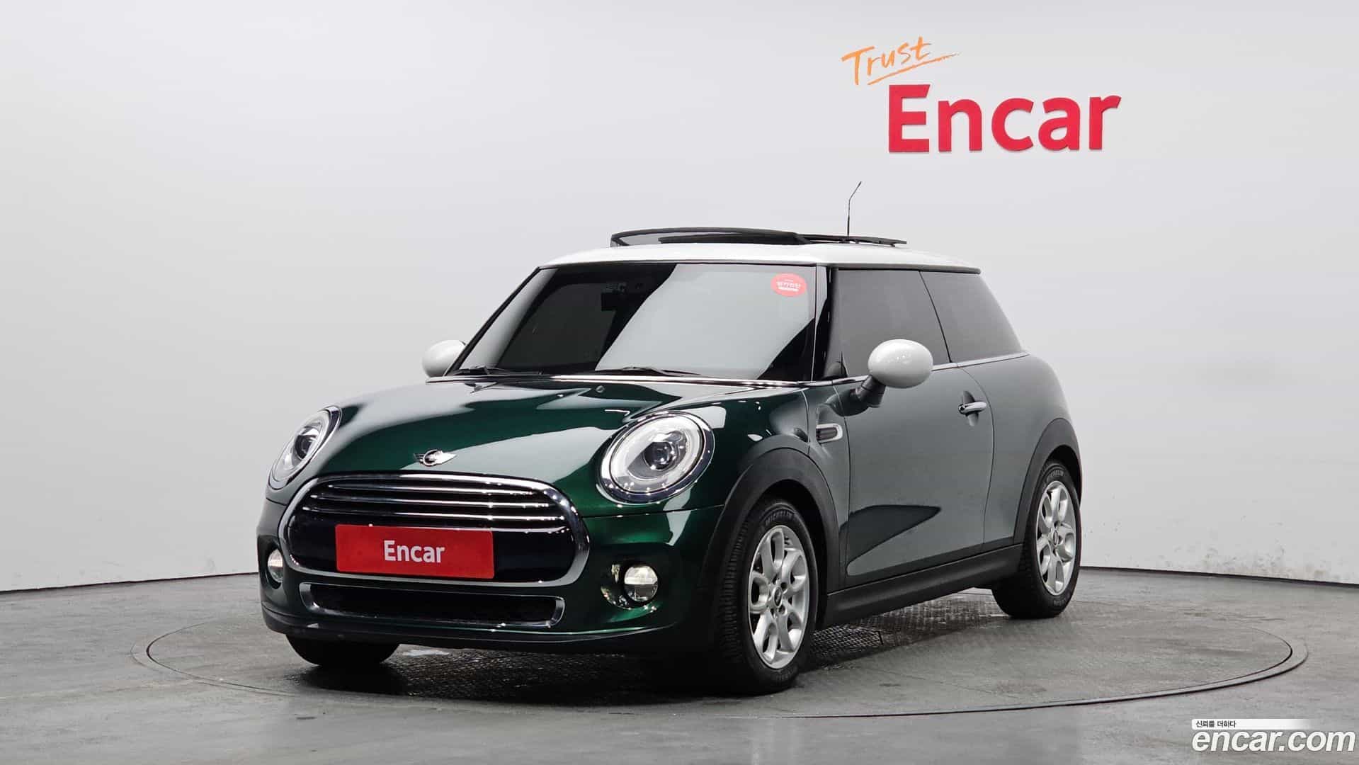 Cooper Mini 2015.0-OUTER-001