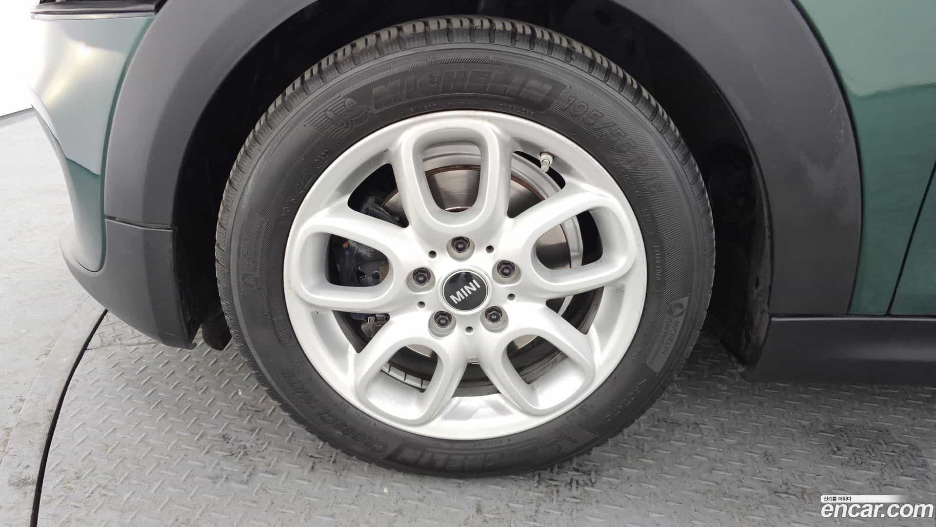 Cooper Mini 2015.0-OUTER-005