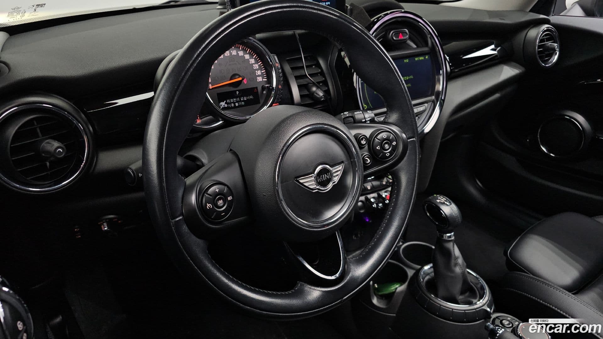 Main__Slider__Photo:Cooper Mini 2015.0-12