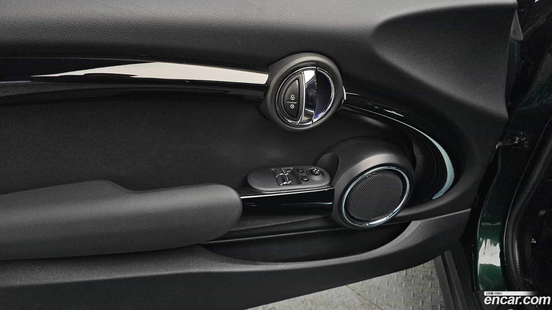 Cooper Mini 2015.0-OPTION-021