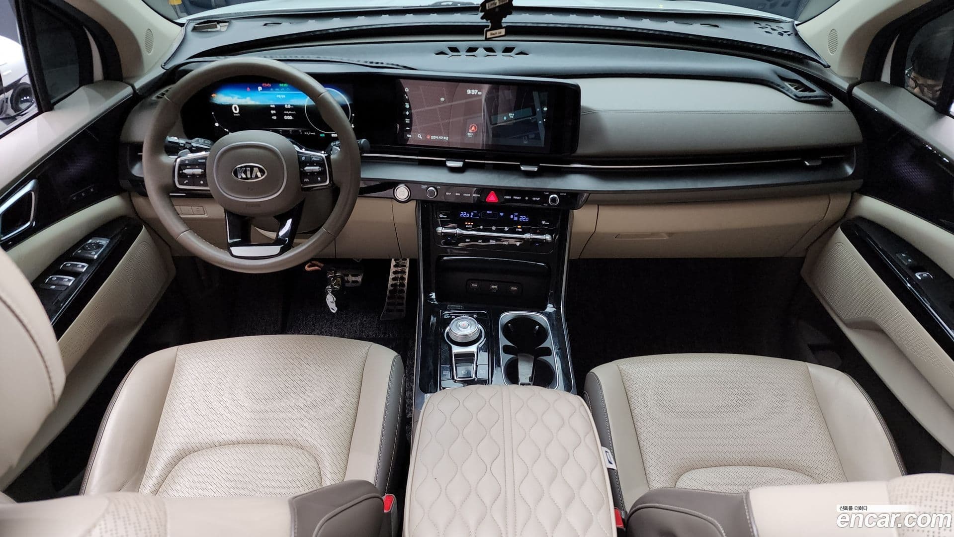 Main__Slider__Photo:Canival Kia 2021.1-6