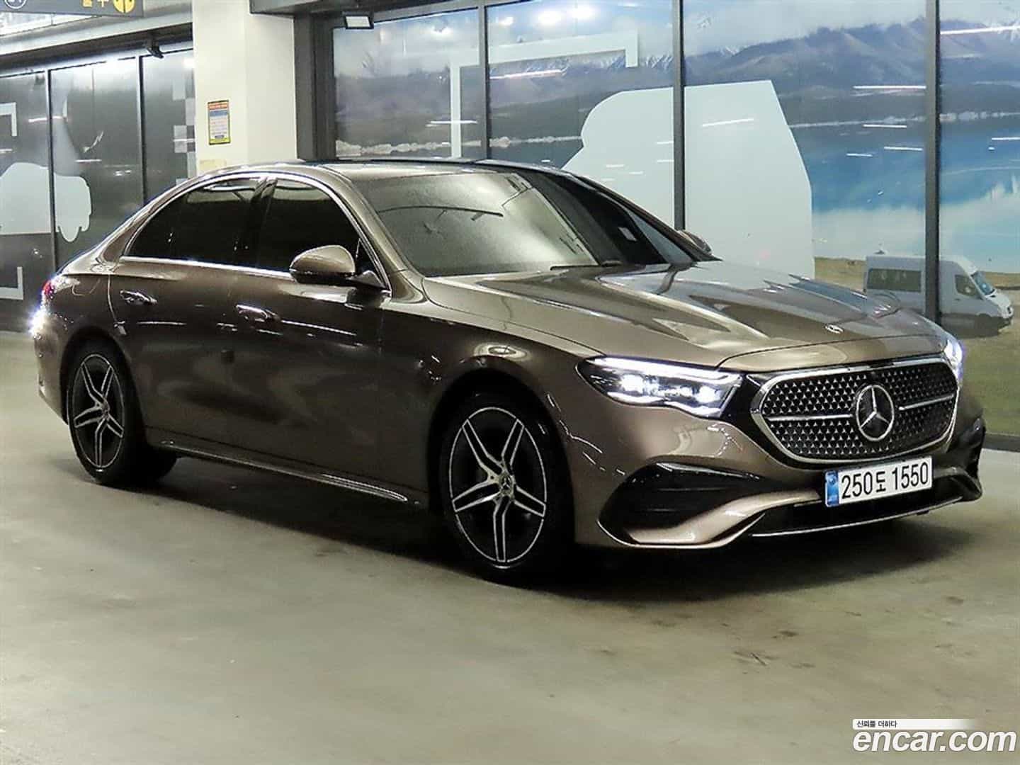 E-Class Mercedes-Benz 2025.5-OUTER-001