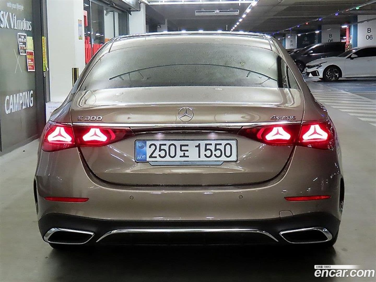 Main__Slider__Photo:E-Class Mercedes-Benz 2025.5-4