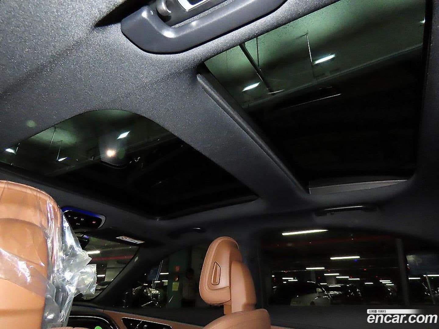 Main__Slider__Photo:E-Class Mercedes-Benz 2025.5-16