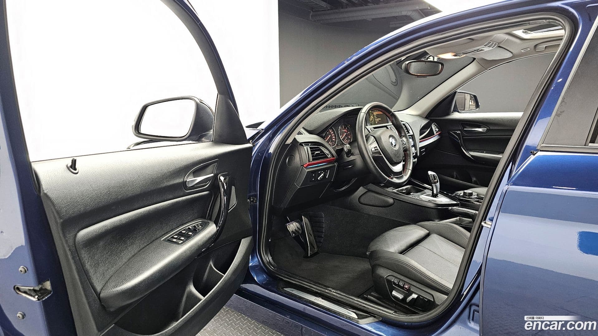 Main__Slider__Photo:1-Series BMW 2016.7-10