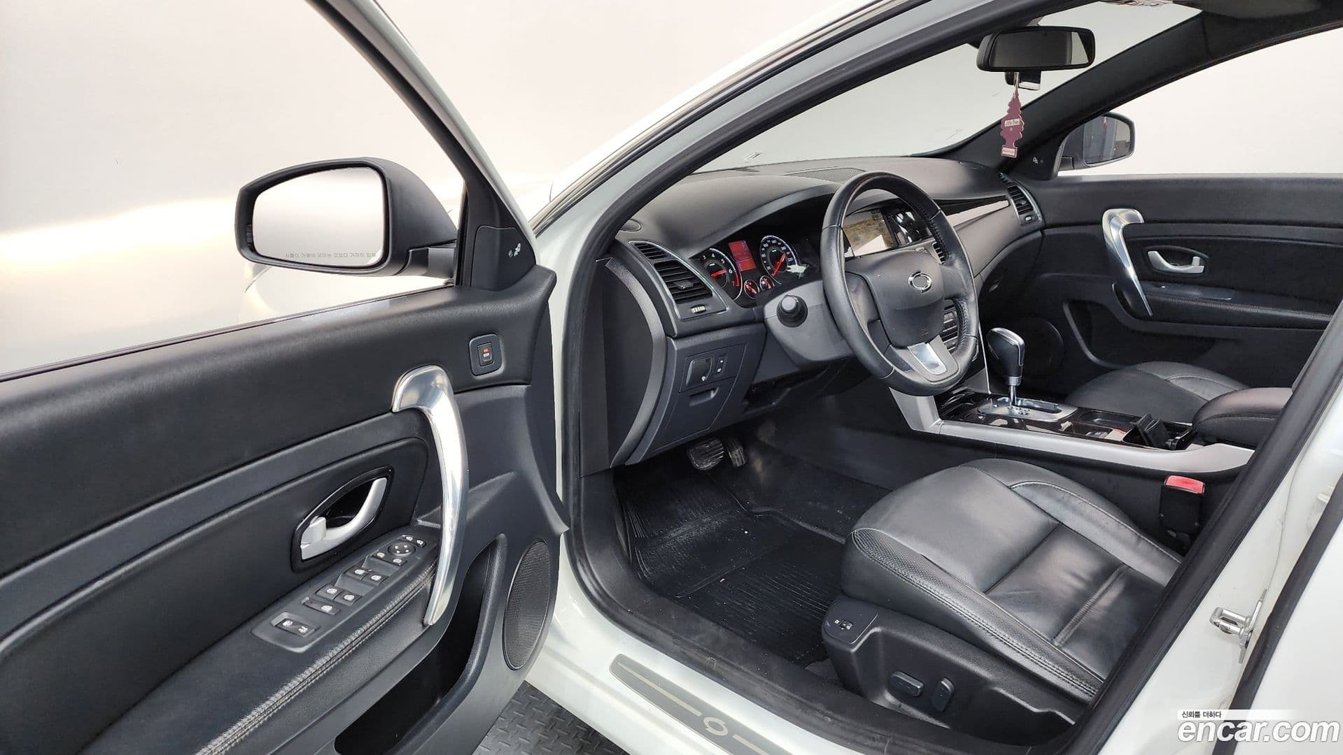 Main__Slider__Photo:SM5 Renault-KoreaSamsung 2014.6-9