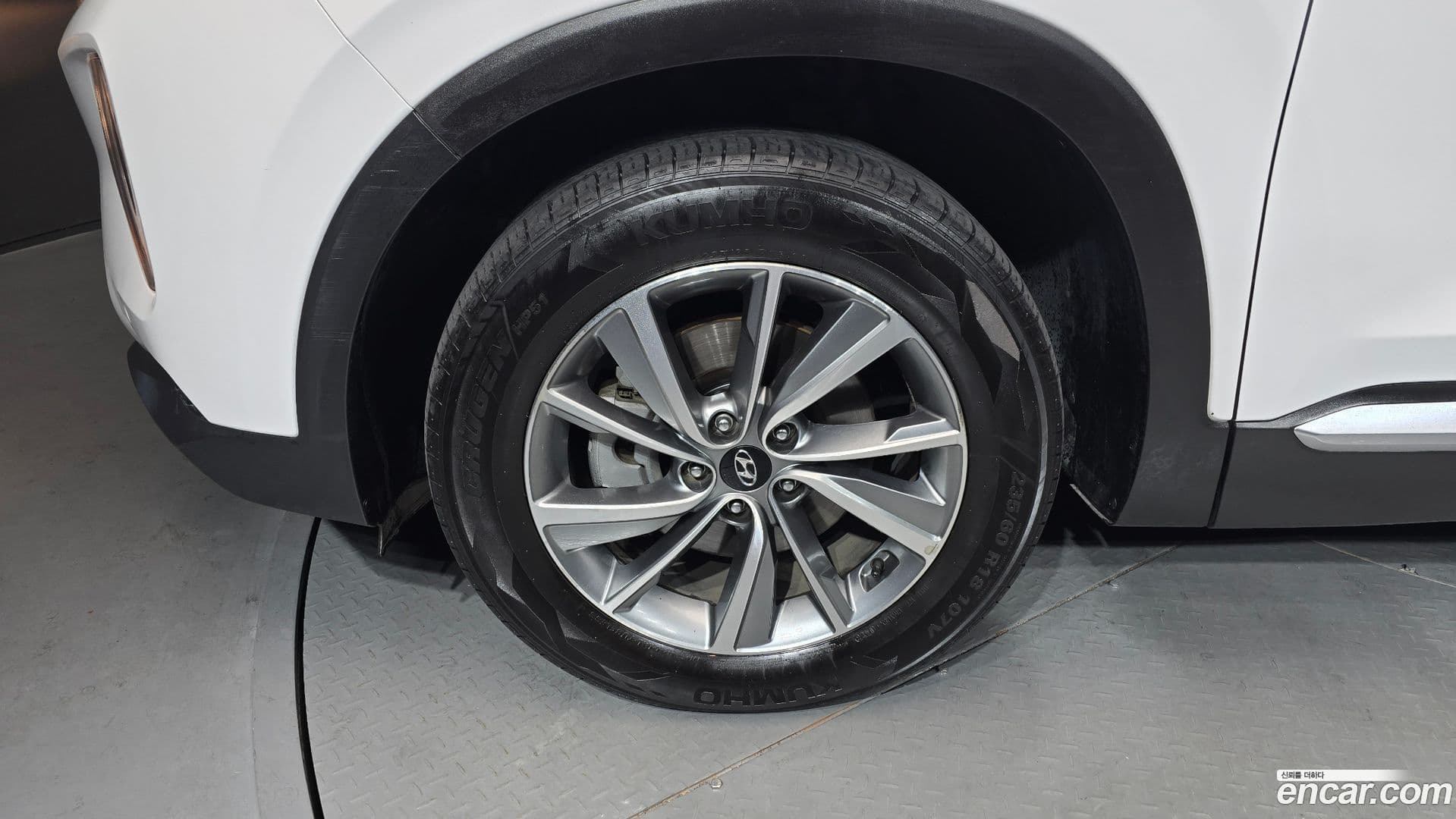 Main__Slider__Photo:Santafe Hyundai 2019.5-4