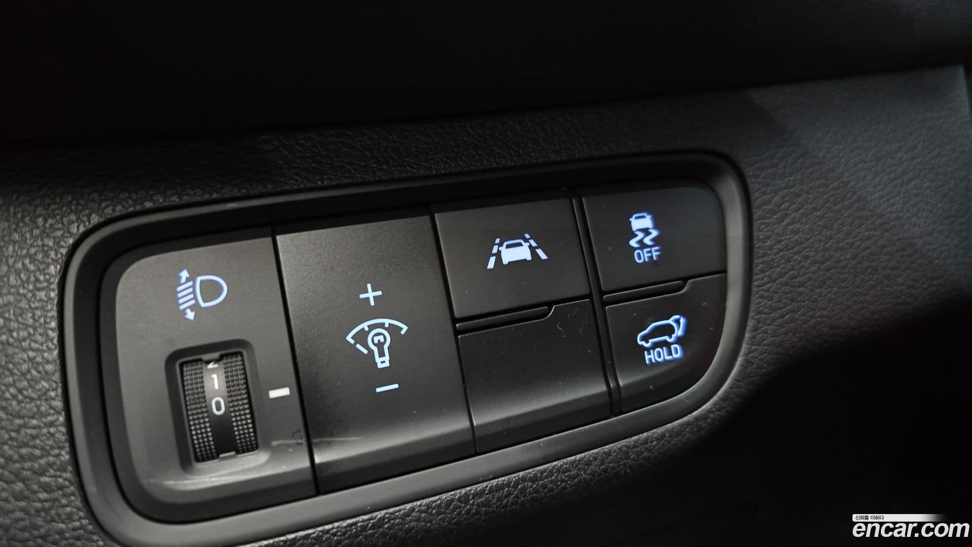 Main__Slider__Photo:Santafe Hyundai 2019.5-16