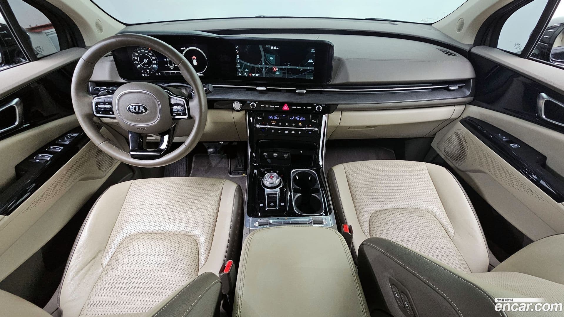 Main__Slider__Photo:Canival Kia 2021.2-6