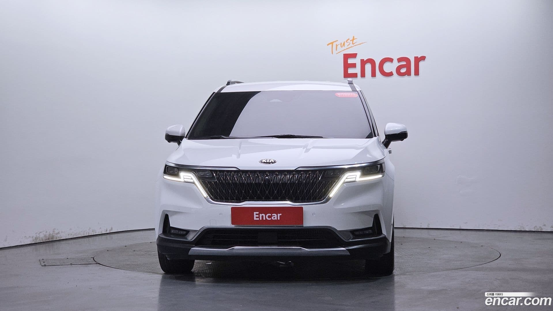 Main__Slider__Photo:Canival Kia 2021.0-2