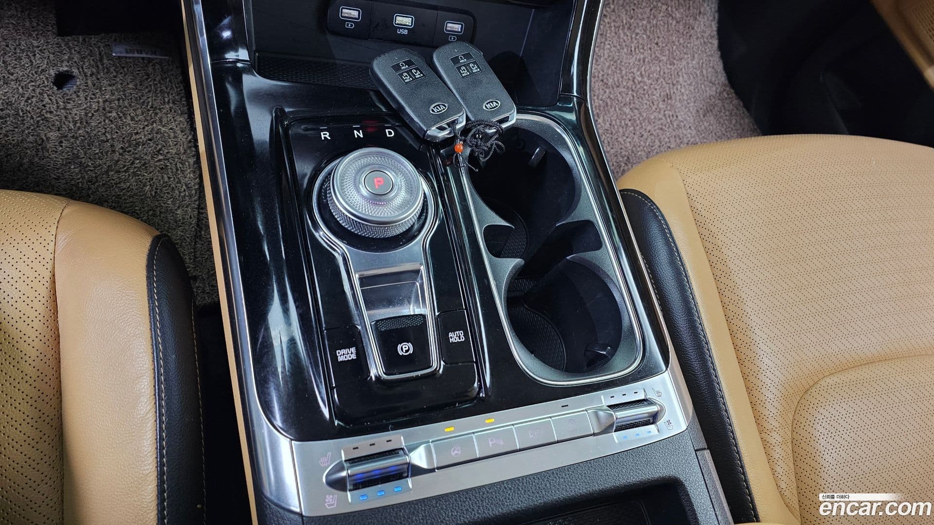 Main__Slider__Photo:Canival Kia 2021.0-8