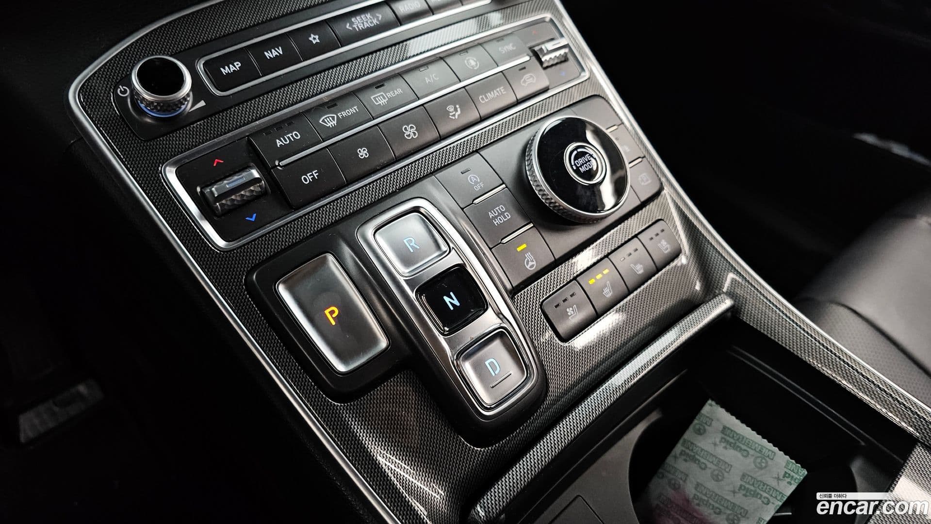 Main__Slider__Photo:Santafe Hyundai 2022.10-8