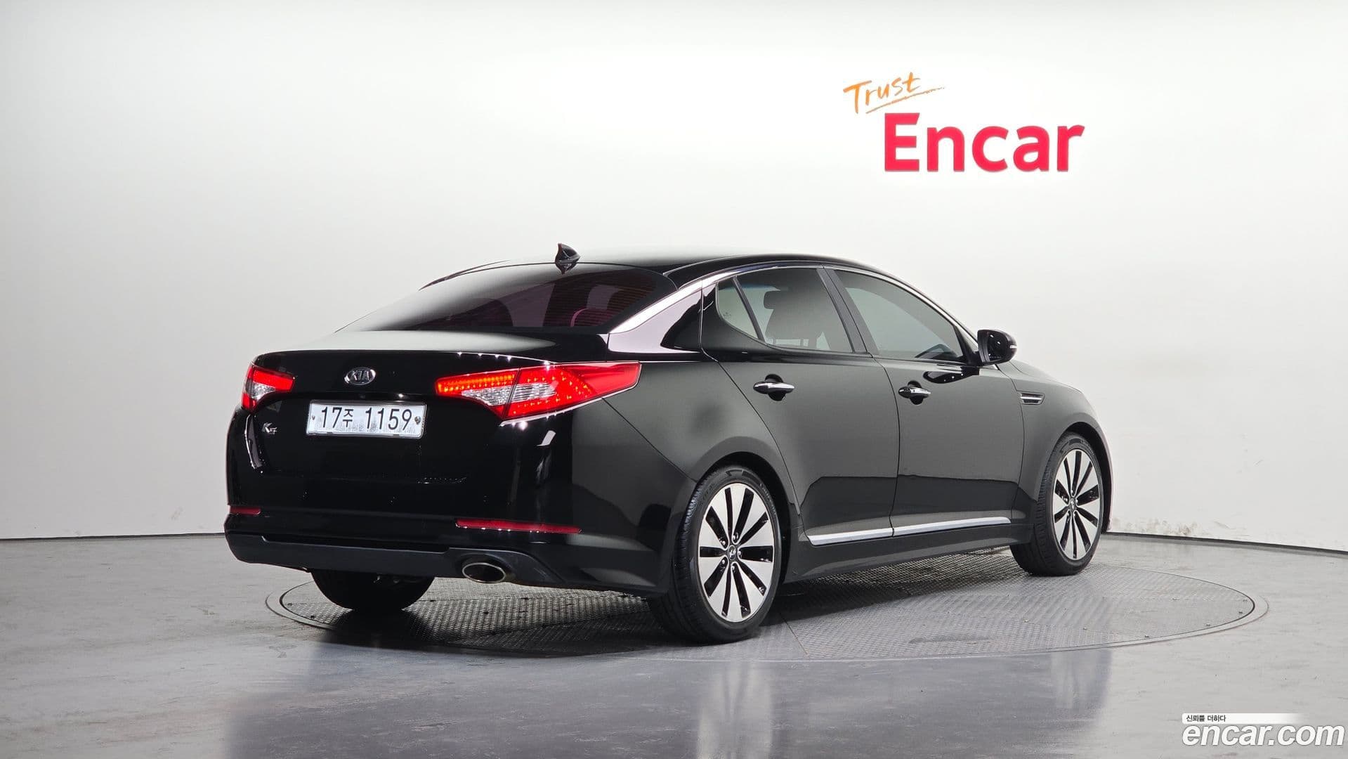 Main__Slider__Photo:K5 Kia 2012.1-1