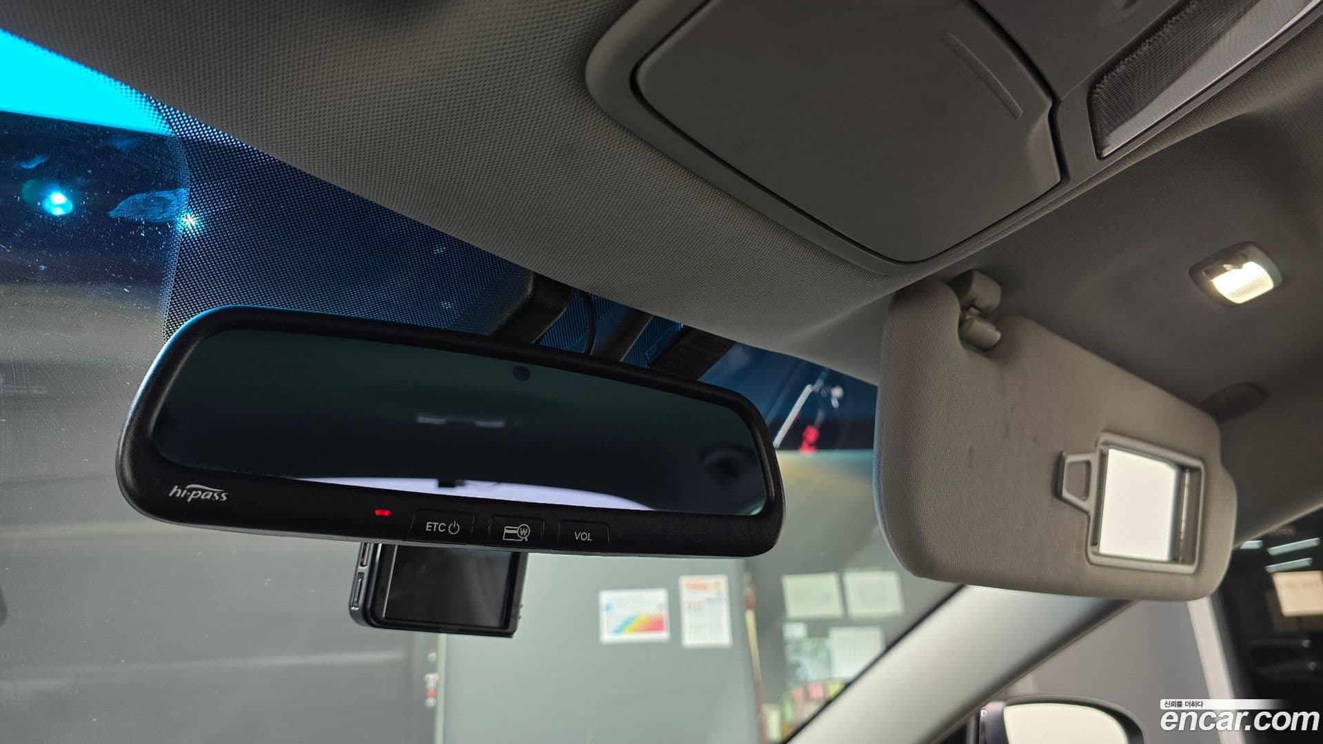 Main__Slider__Photo:K5 Kia 2012.1-17