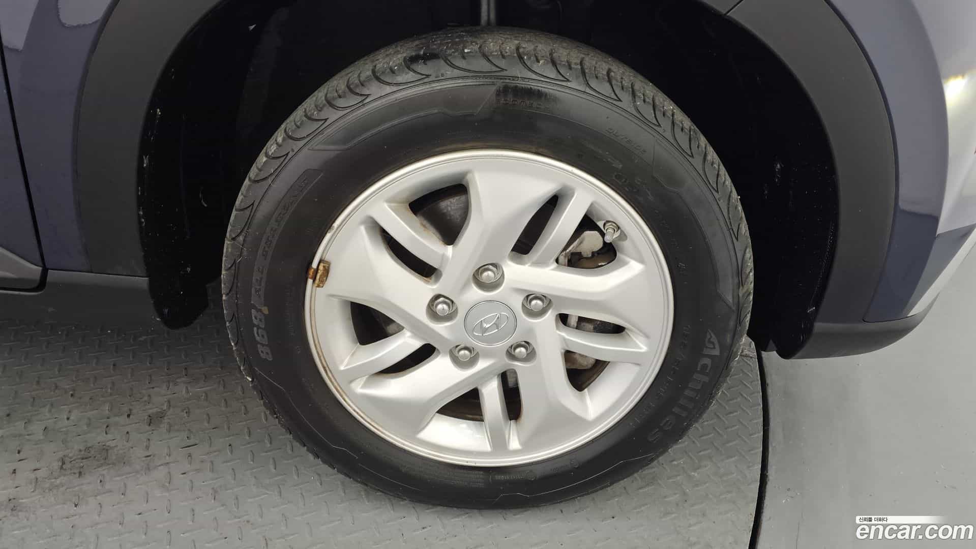 Venue Hyundai 2021.8-OUTER-005