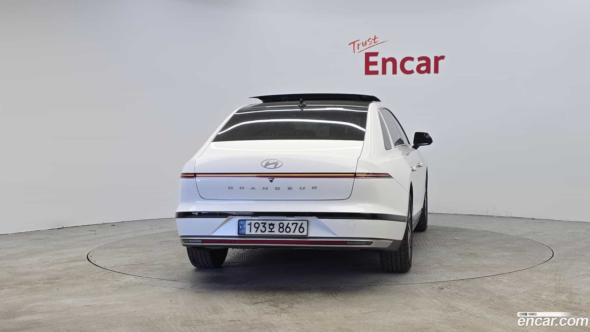 Grandeur Hyundai 2023.0-OUTER-004