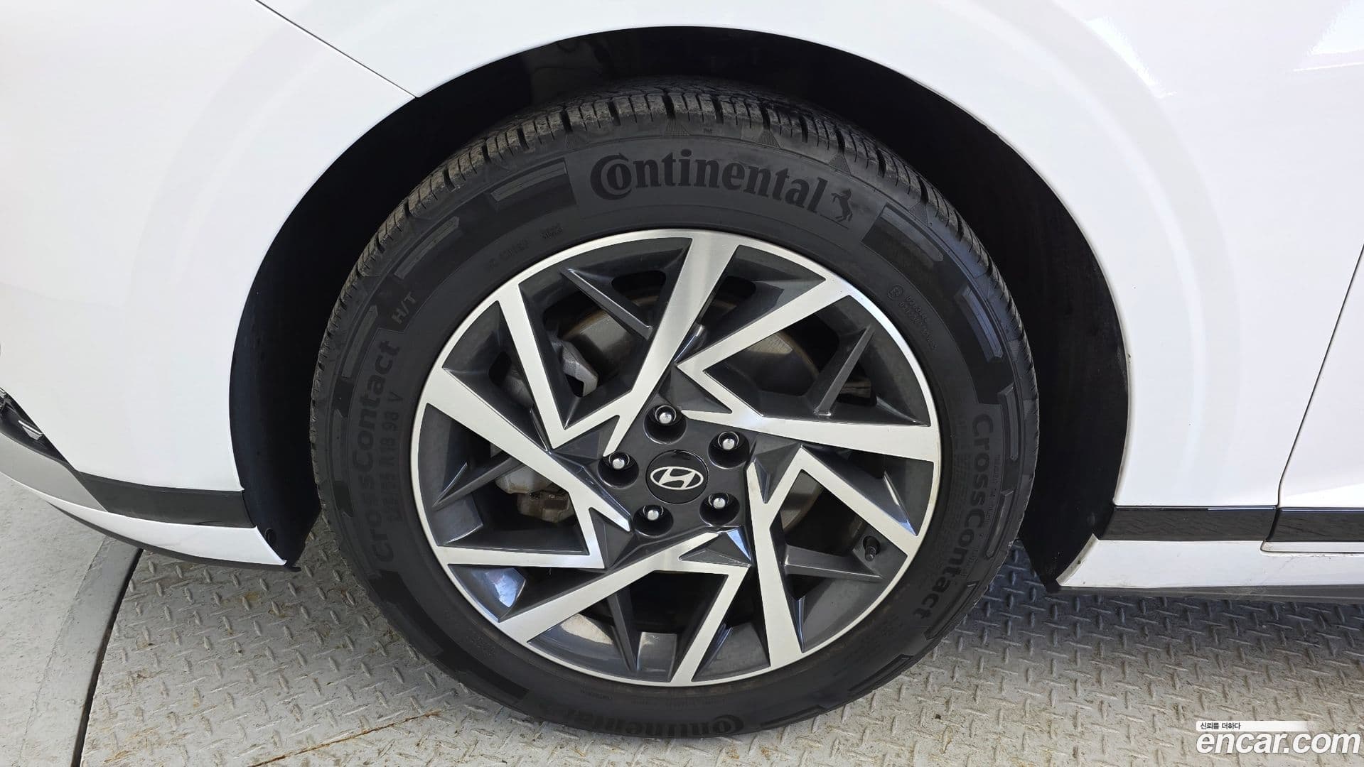 Main__Slider__Photo:Grandeur Hyundai 2023.0-4