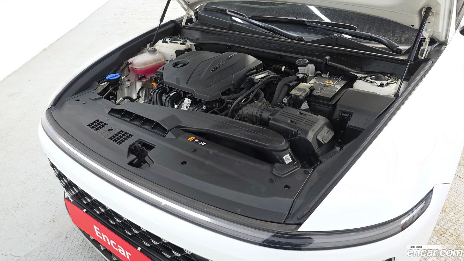 Main__Slider__Photo:Grandeur Hyundai 2023.0-5