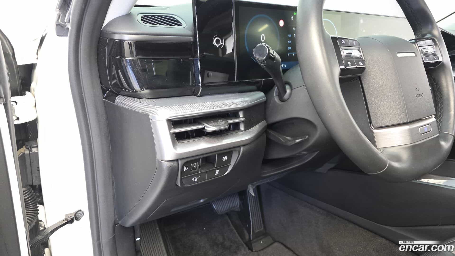 Grandeur Hyundai 2023.0-OPTION-017