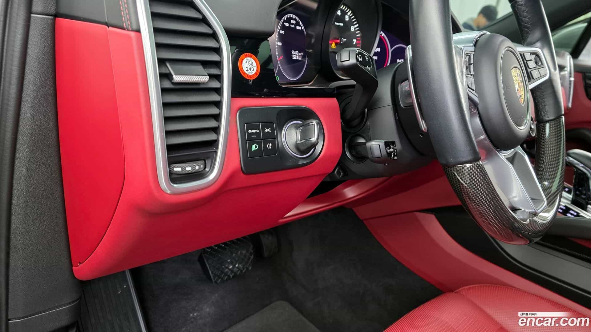 Cayenne Porsche 2022.5-OPTION-021