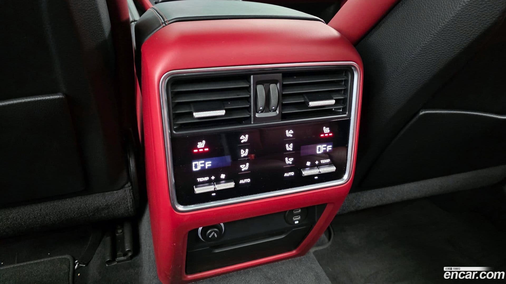 Main__Slider__Photo:Cayenne Porsche 2022.5-18