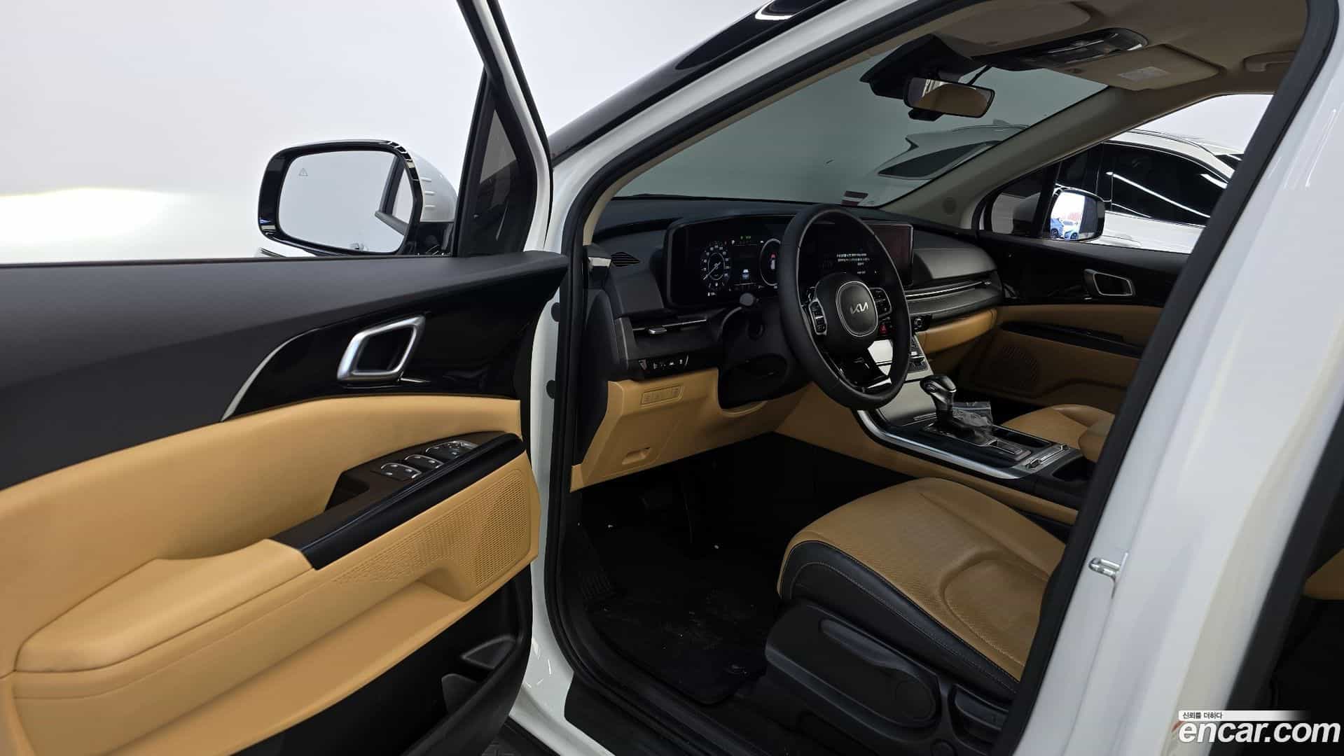 Canival Kia 2023.4-OPTION-015