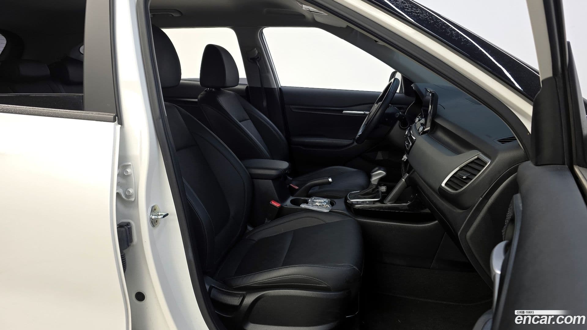 Main__Slider__Photo:Seltos Kia 2022.2-9