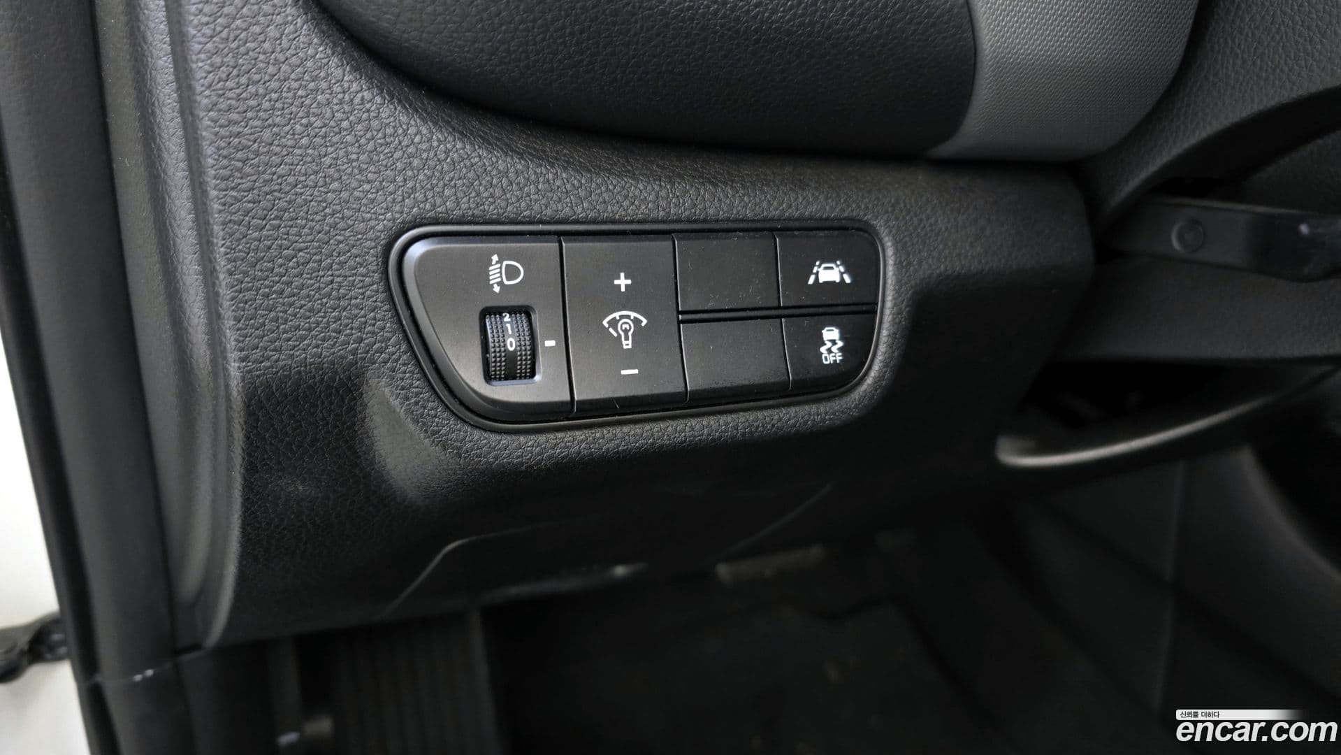 Main__Slider__Photo:Seltos Kia 2022.2-18