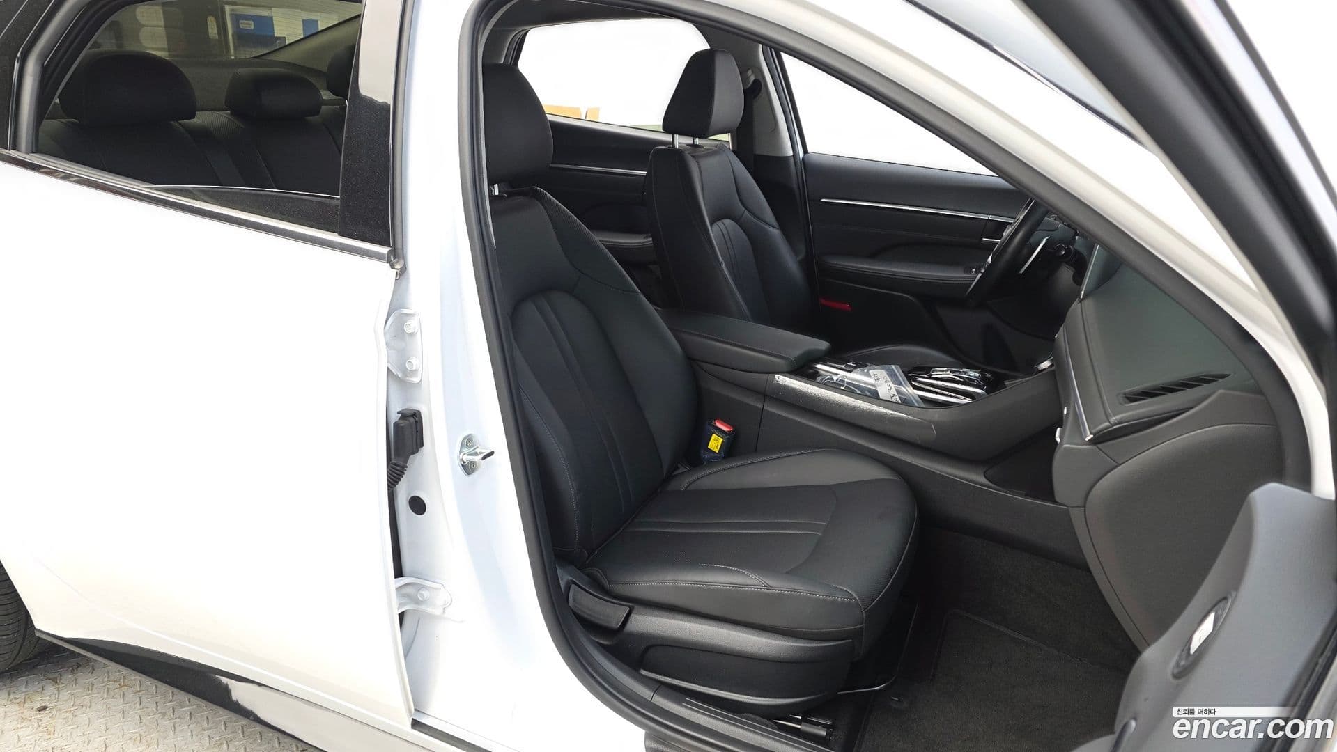 Main__Slider__Photo:Sonata Hyundai 2022.0-9