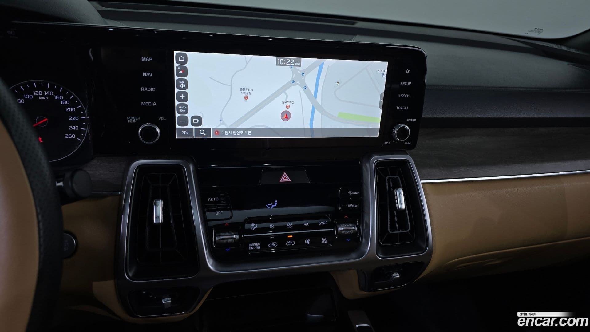 Main__Slider__Photo:Sorento Kia 2022.1-13